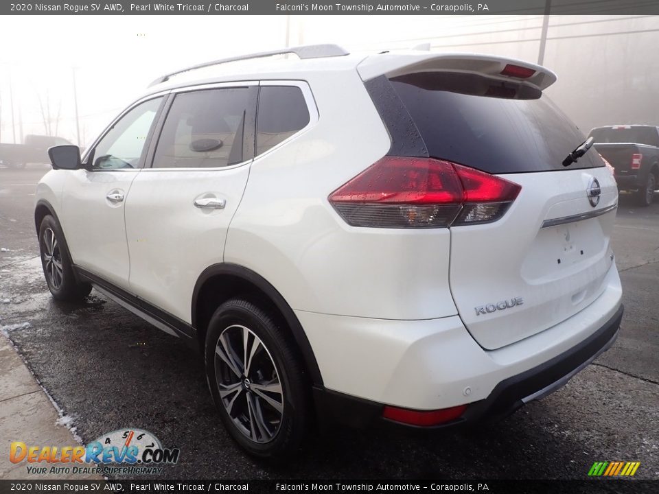 2020 Nissan Rogue SV AWD Pearl White Tricoat / Charcoal Photo #5