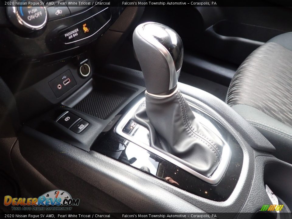 2020 Nissan Rogue SV AWD Pearl White Tricoat / Charcoal Photo #24
