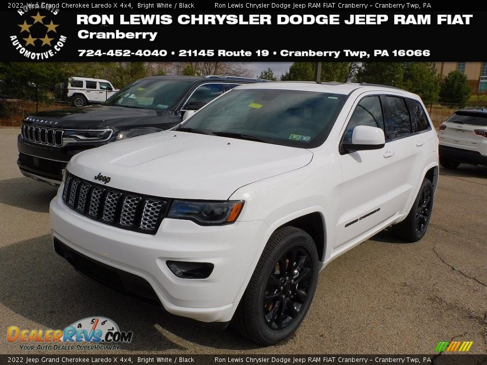 2022 Jeep Grand Cherokee Laredo X 4x4 Bright White / Black Photo #1