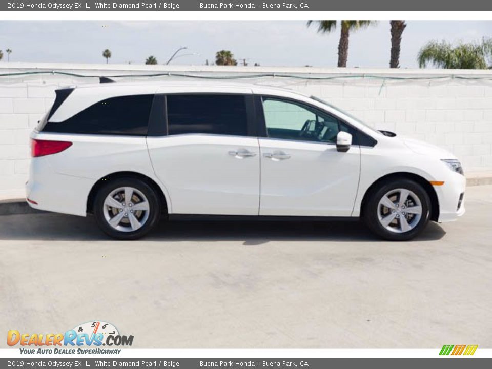 2019 Honda Odyssey EX-L White Diamond Pearl / Beige Photo #10