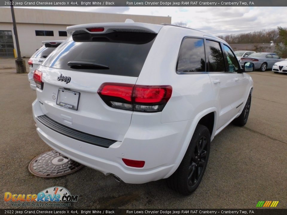 2022 Jeep Grand Cherokee Laredo X 4x4 Bright White / Black Photo #5