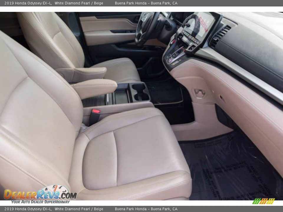 2019 Honda Odyssey EX-L White Diamond Pearl / Beige Photo #26