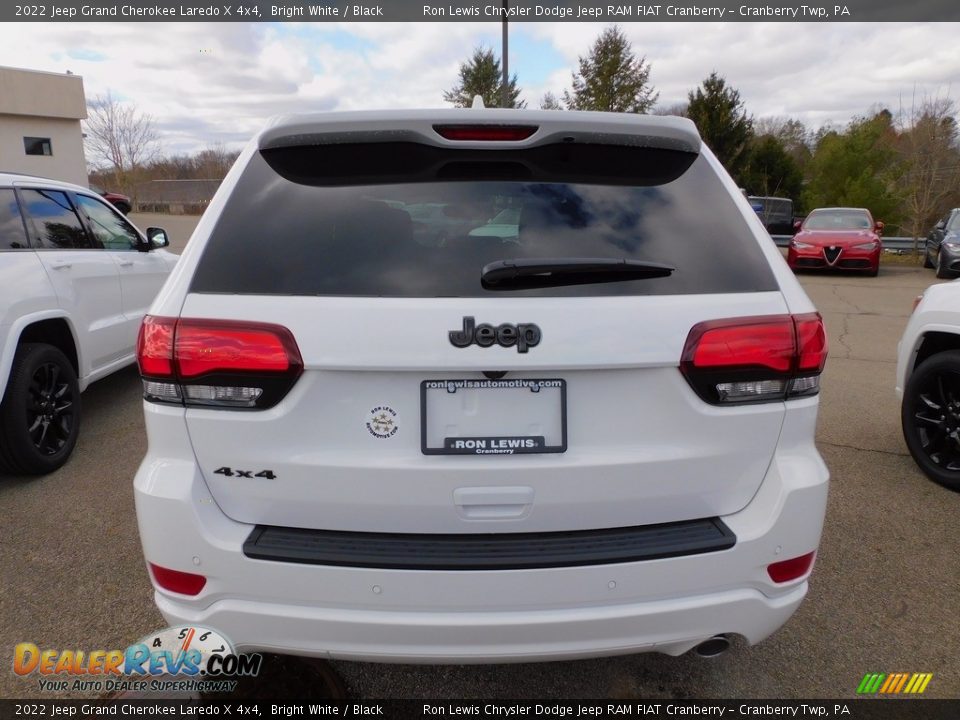 2022 Jeep Grand Cherokee Laredo X 4x4 Bright White / Black Photo #6