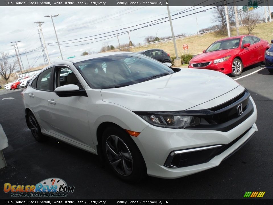 Front 3/4 View of 2019 Honda Civic LX Sedan Photo #4