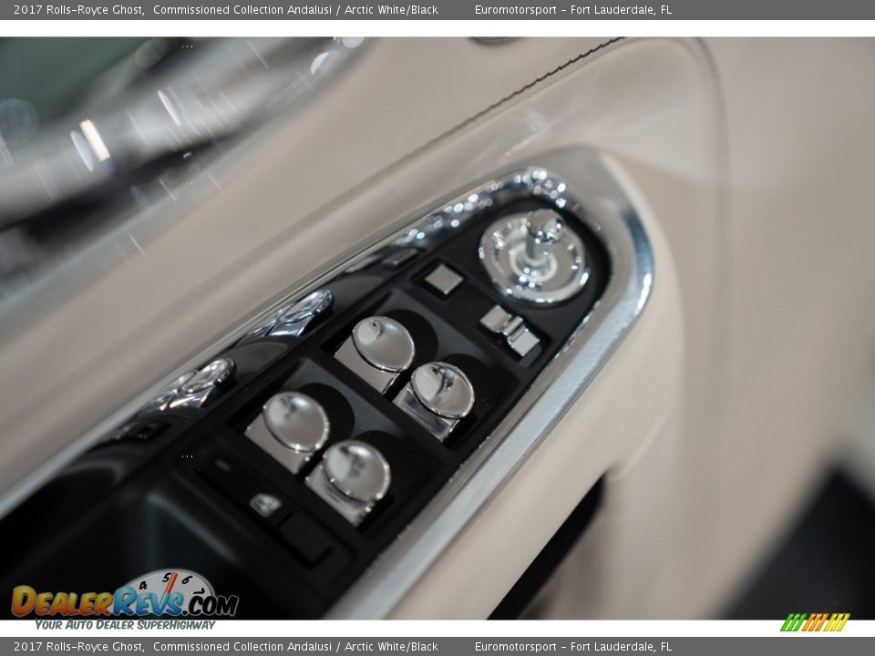 Controls of 2017 Rolls-Royce Ghost  Photo #12