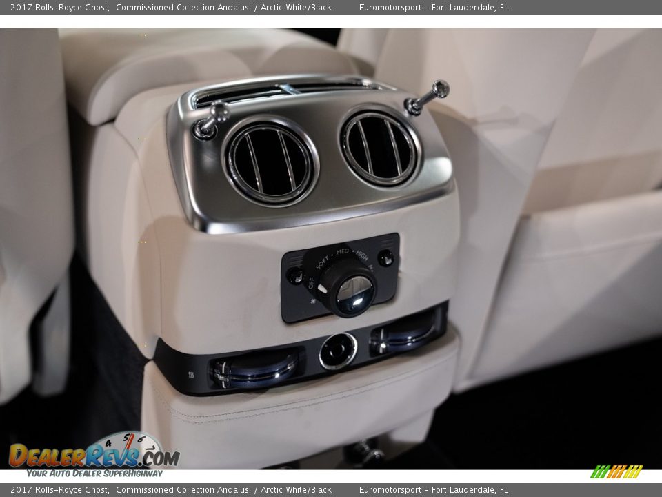 Controls of 2017 Rolls-Royce Ghost  Photo #19