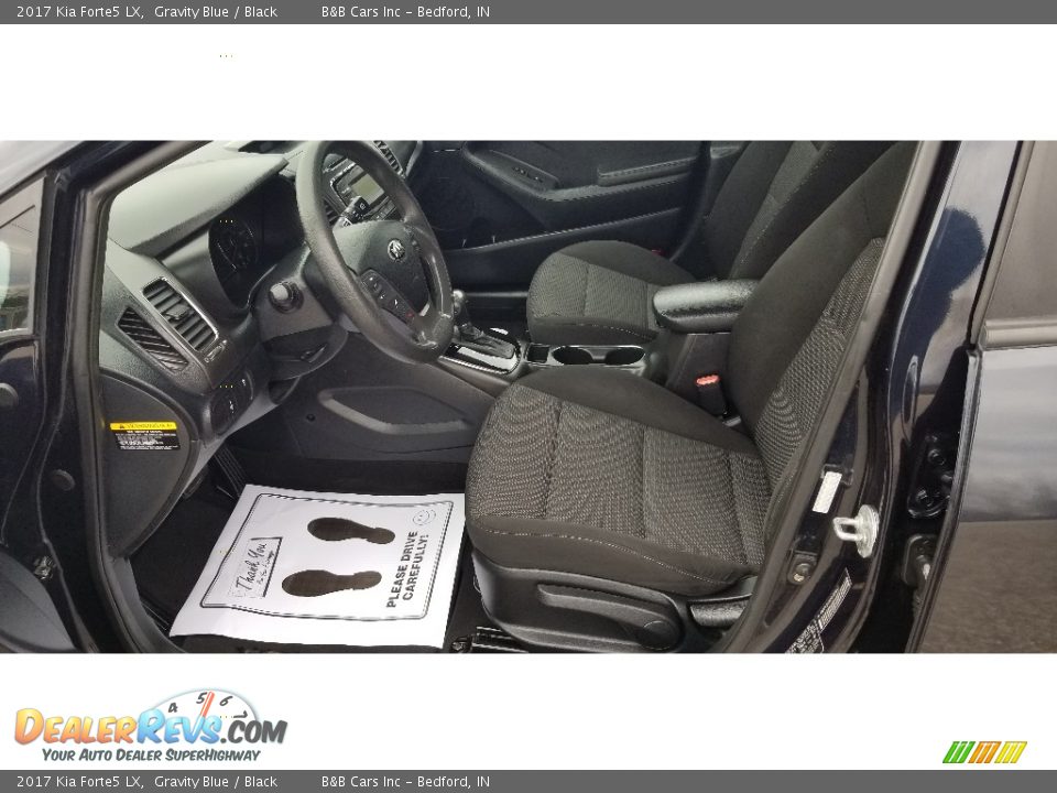 Front Seat of 2017 Kia Forte5 LX Photo #9