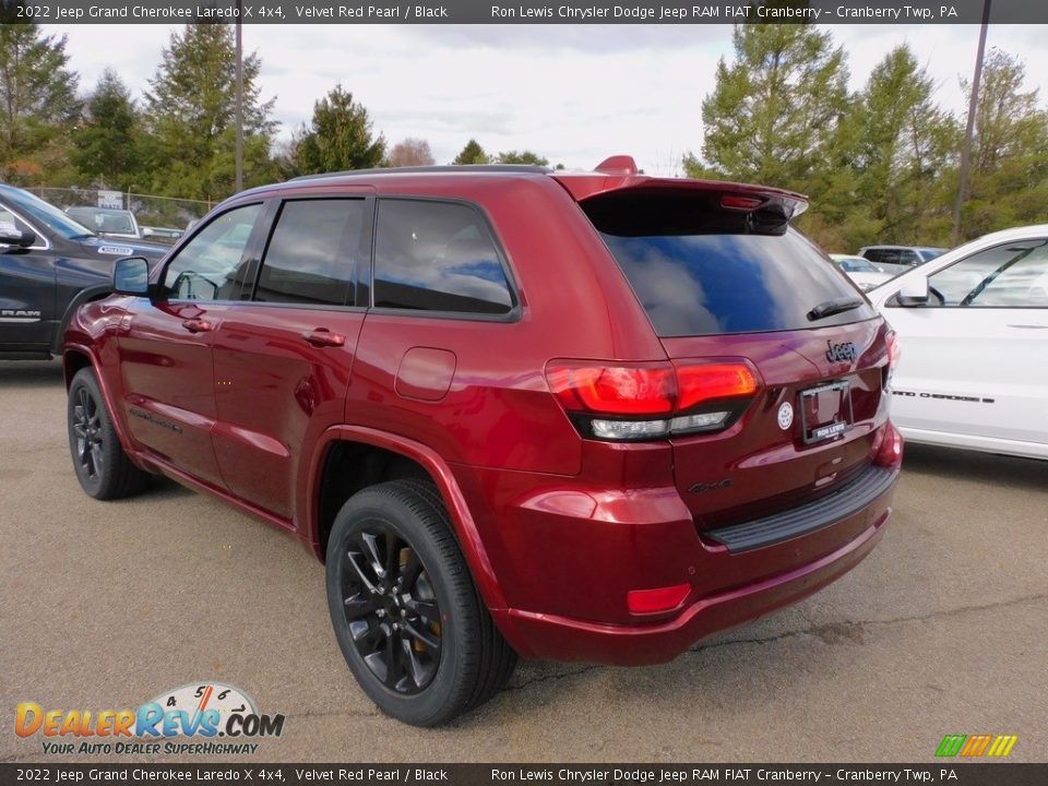 2022 Jeep Grand Cherokee Laredo X 4x4 Velvet Red Pearl / Black Photo #8