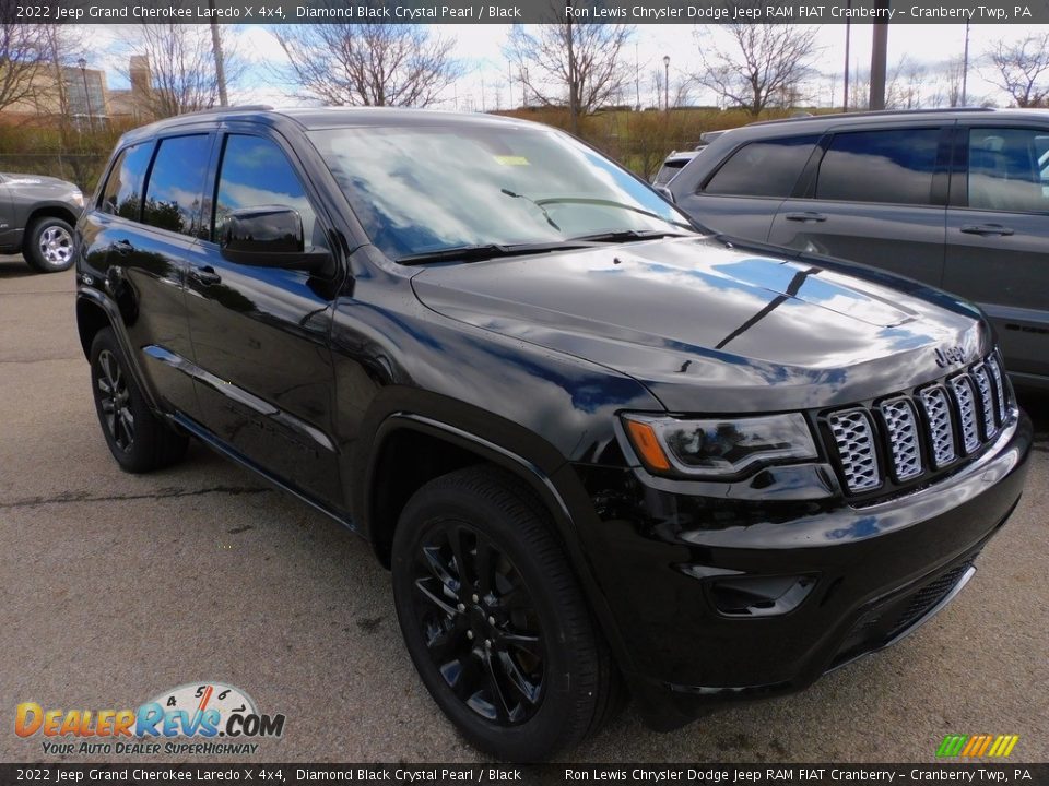 2022 Jeep Grand Cherokee Laredo X 4x4 Diamond Black Crystal Pearl / Black Photo #3