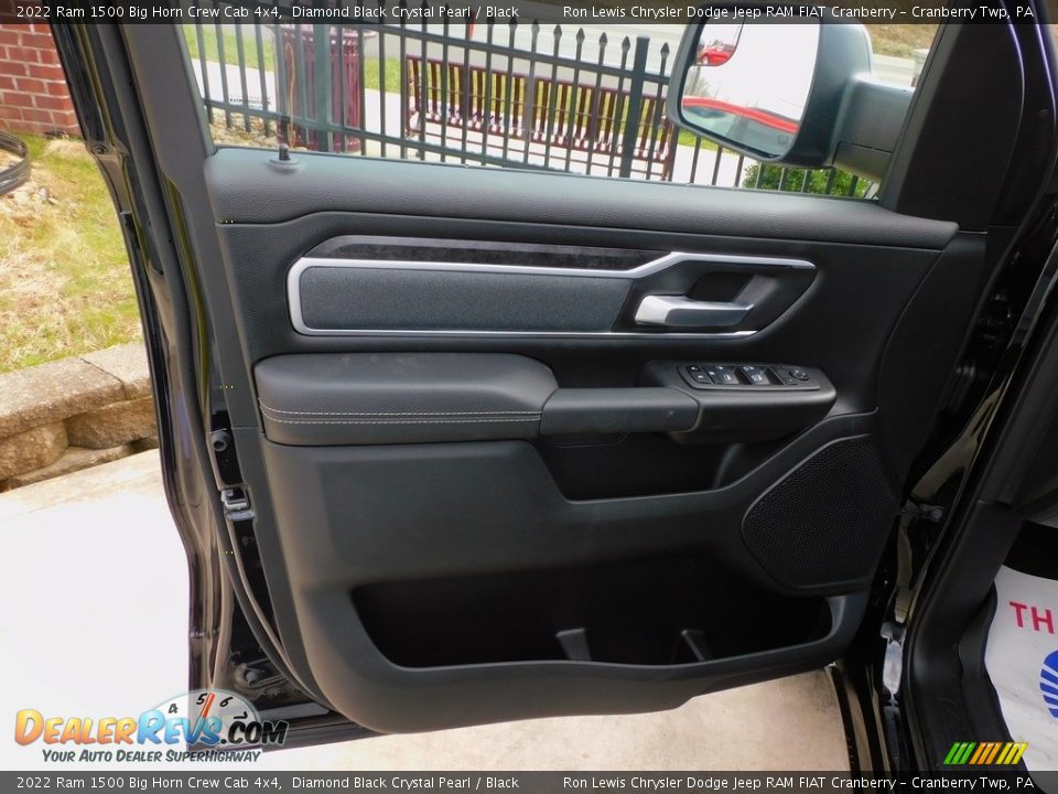2022 Ram 1500 Big Horn Crew Cab 4x4 Diamond Black Crystal Pearl / Black Photo #14