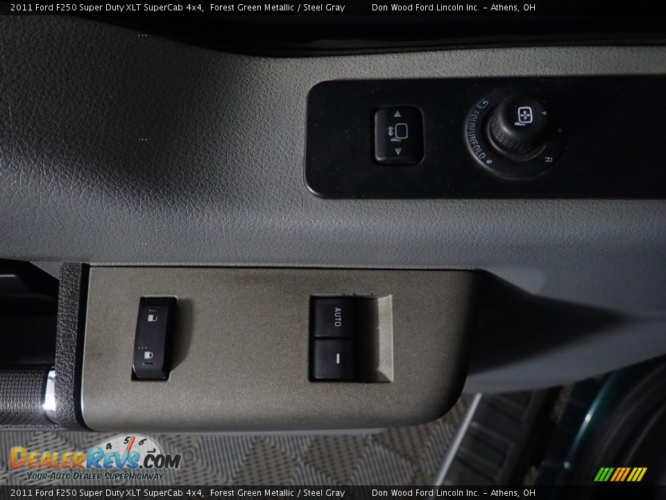 2011 Ford F250 Super Duty XLT SuperCab 4x4 Forest Green Metallic / Steel Gray Photo #15