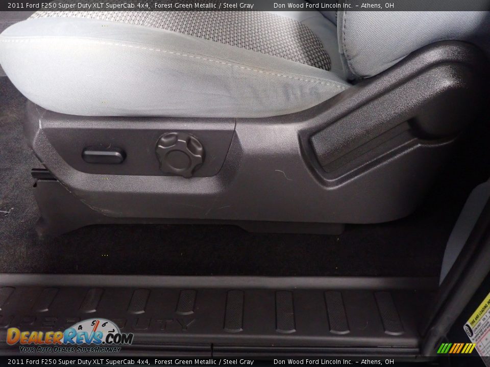2011 Ford F250 Super Duty XLT SuperCab 4x4 Forest Green Metallic / Steel Gray Photo #17