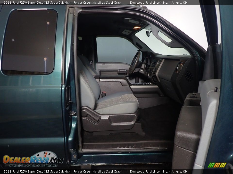 2011 Ford F250 Super Duty XLT SuperCab 4x4 Forest Green Metallic / Steel Gray Photo #33