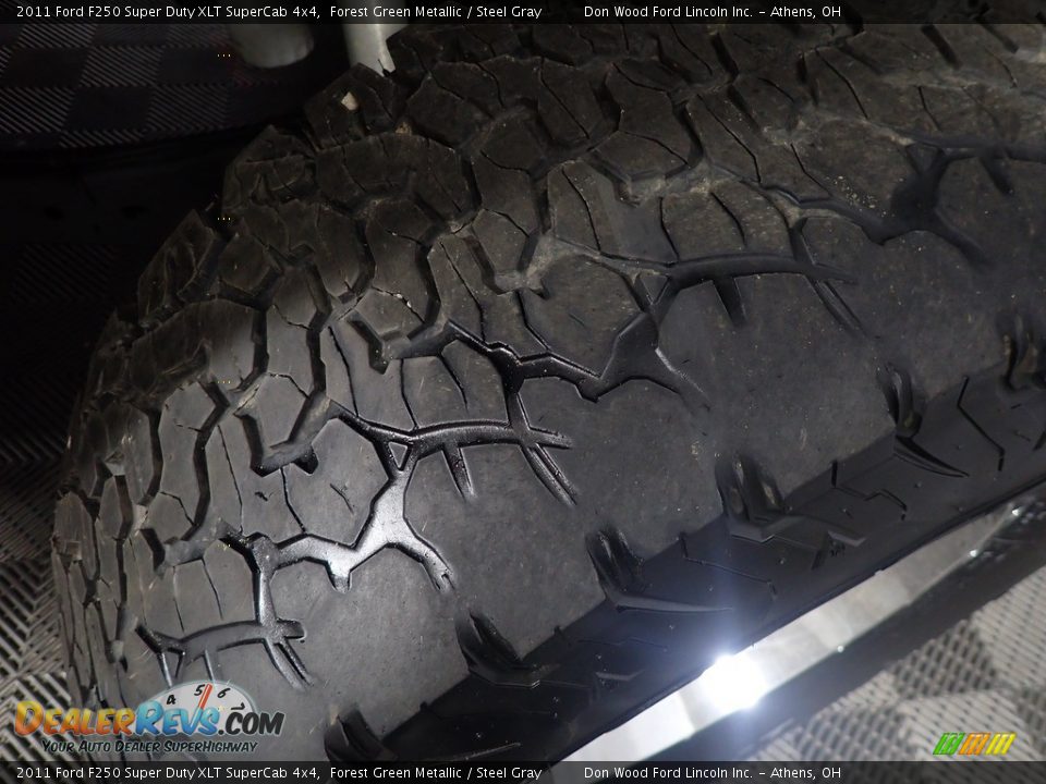 2011 Ford F250 Super Duty XLT SuperCab 4x4 Forest Green Metallic / Steel Gray Photo #36