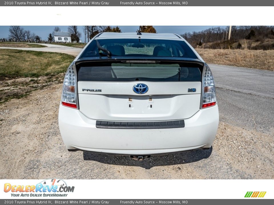 2010 Toyota Prius Hybrid IV Blizzard White Pearl / Misty Gray Photo #5