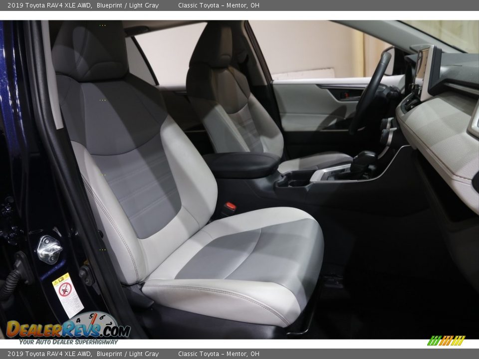 2019 Toyota RAV4 XLE AWD Blueprint / Light Gray Photo #14