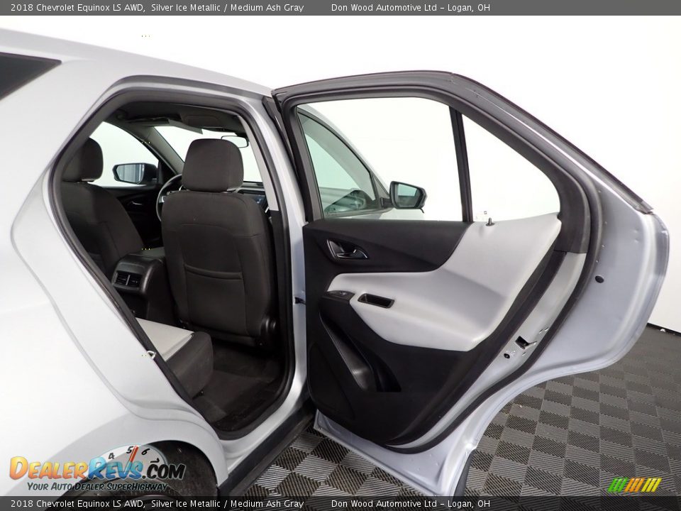 2018 Chevrolet Equinox LS AWD Silver Ice Metallic / Medium Ash Gray Photo #31