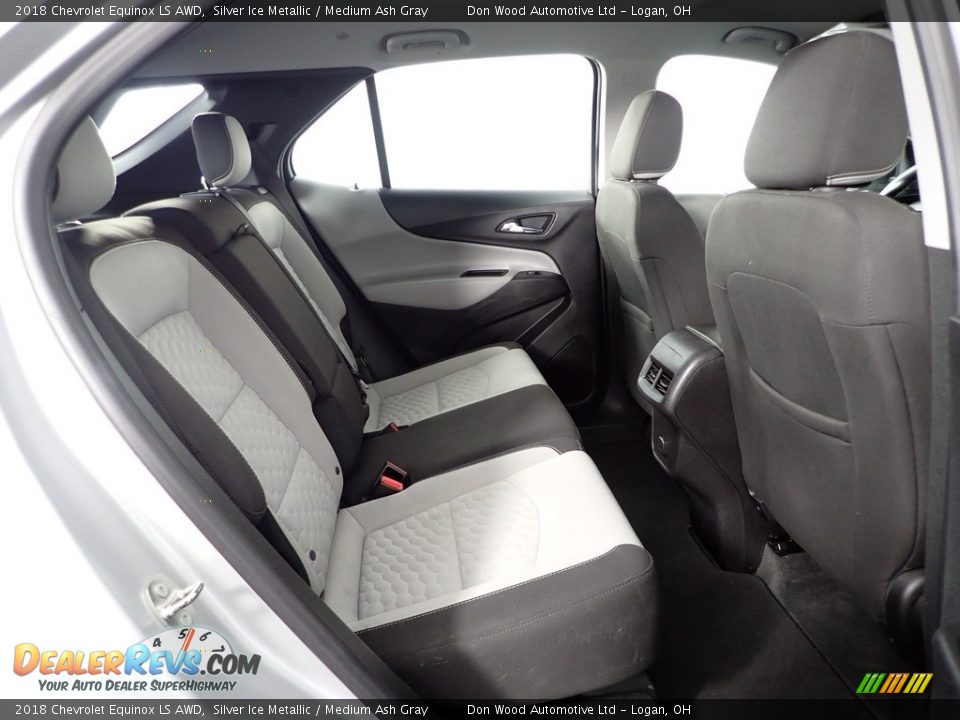 2018 Chevrolet Equinox LS AWD Silver Ice Metallic / Medium Ash Gray Photo #32