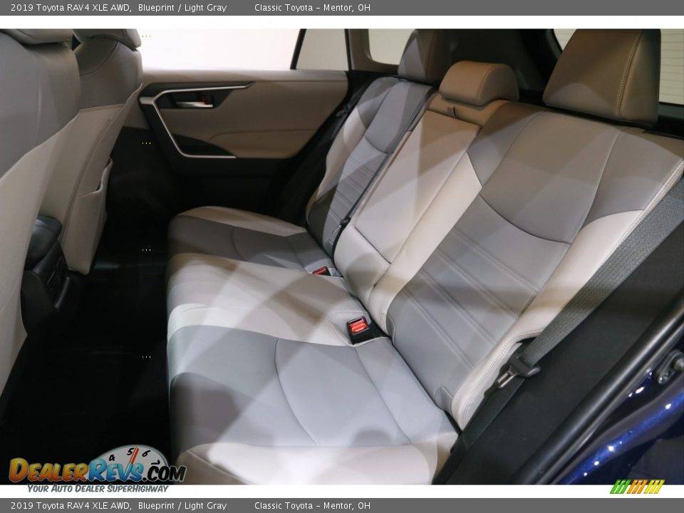 2019 Toyota RAV4 XLE AWD Blueprint / Light Gray Photo #16