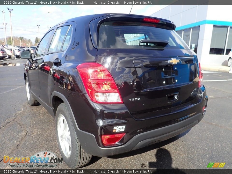 2020 Chevrolet Trax LS Mosaic Black Metallic / Jet Black Photo #5