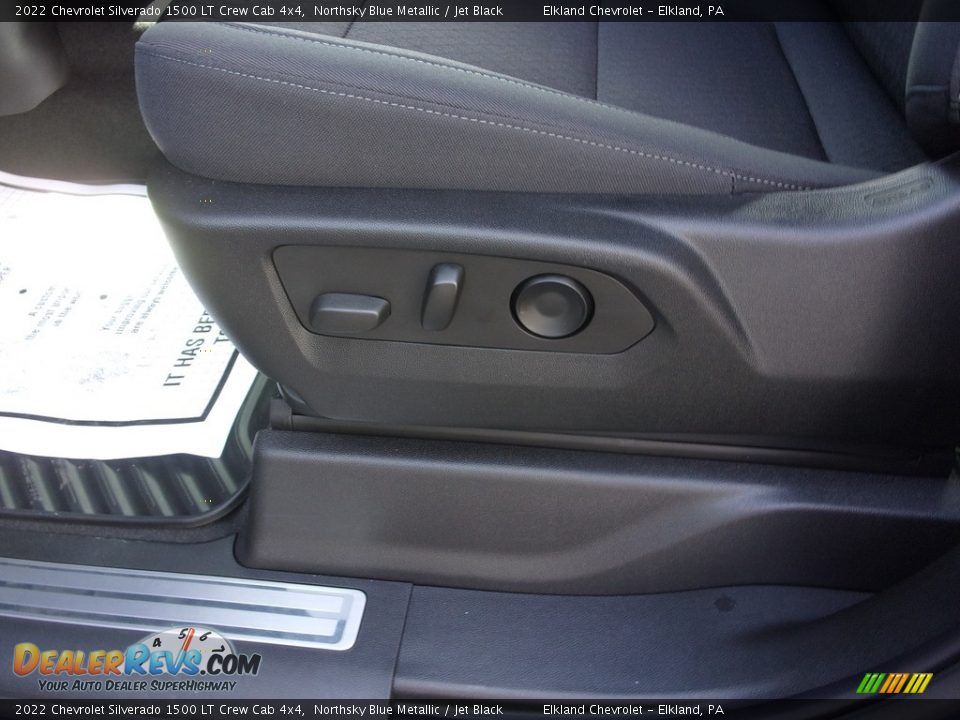 Front Seat of 2022 Chevrolet Silverado 1500 LT Crew Cab 4x4 Photo #16