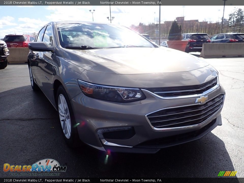 2018 Chevrolet Malibu LT Pepperdust Metallic / Jet Black Photo #12