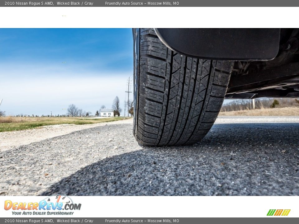 2010 Nissan Rogue S AWD Wicked Black / Gray Photo #15