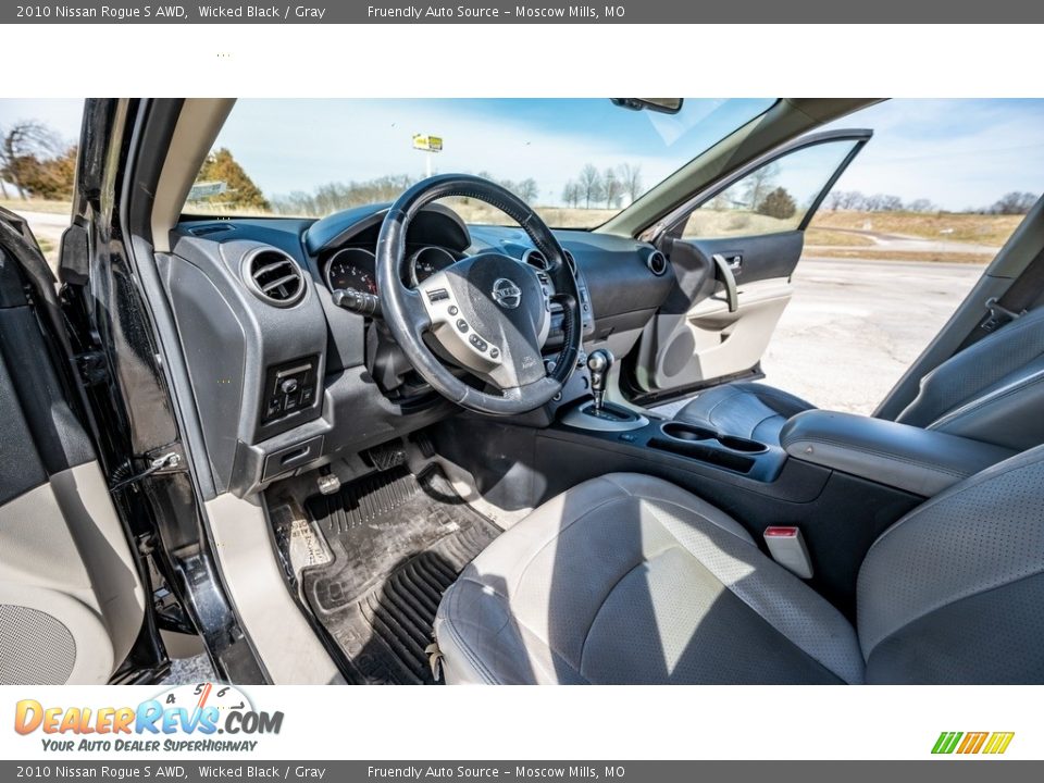 2010 Nissan Rogue S AWD Wicked Black / Gray Photo #19