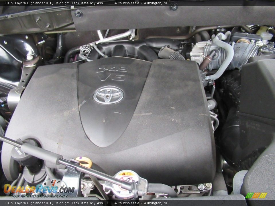 2019 Toyota Highlander XLE Midnight Black Metallic / Ash Photo #6