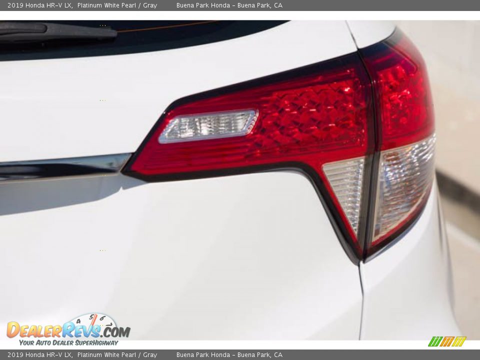 2019 Honda HR-V LX Platinum White Pearl / Gray Photo #13