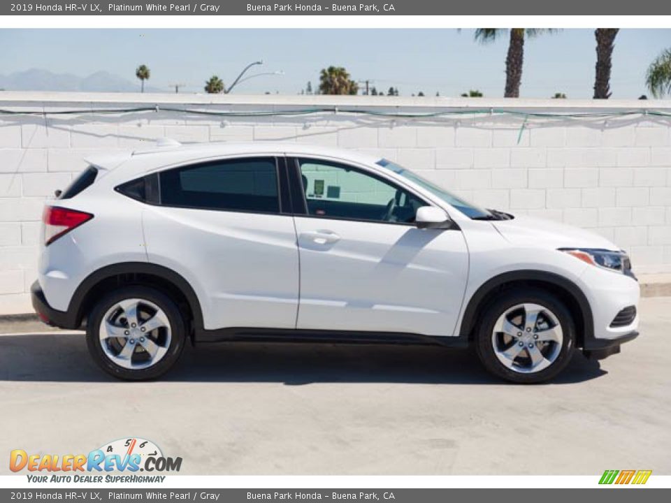 2019 Honda HR-V LX Platinum White Pearl / Gray Photo #14