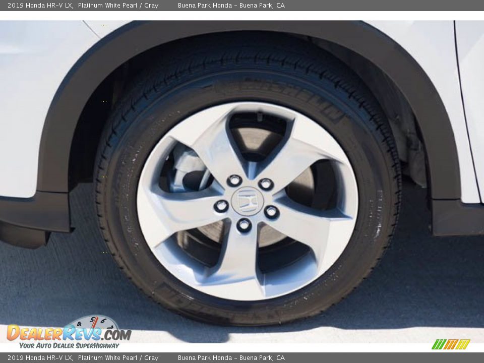 2019 Honda HR-V LX Platinum White Pearl / Gray Photo #36