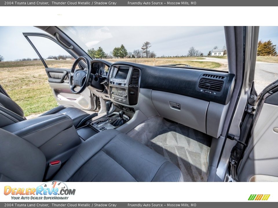 2004 Toyota Land Cruiser Thunder Cloud Metallic / Shadow Gray Photo #23