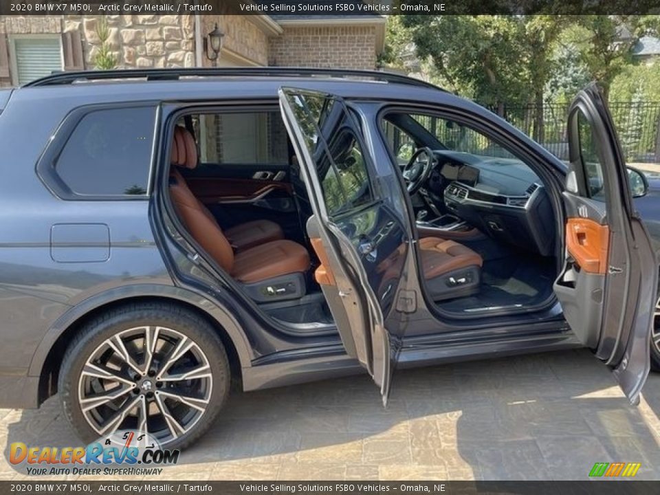 2020 BMW X7 M50i Arctic Grey Metallic / Tartufo Photo #3