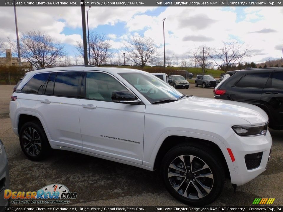 2022 Jeep Grand Cherokee Overland 4x4 Bright White / Global Black/Steel Gray Photo #4