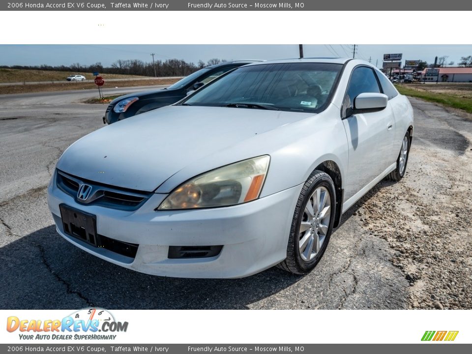 2006 Honda Accord EX V6 Coupe Taffeta White / Ivory Photo #8