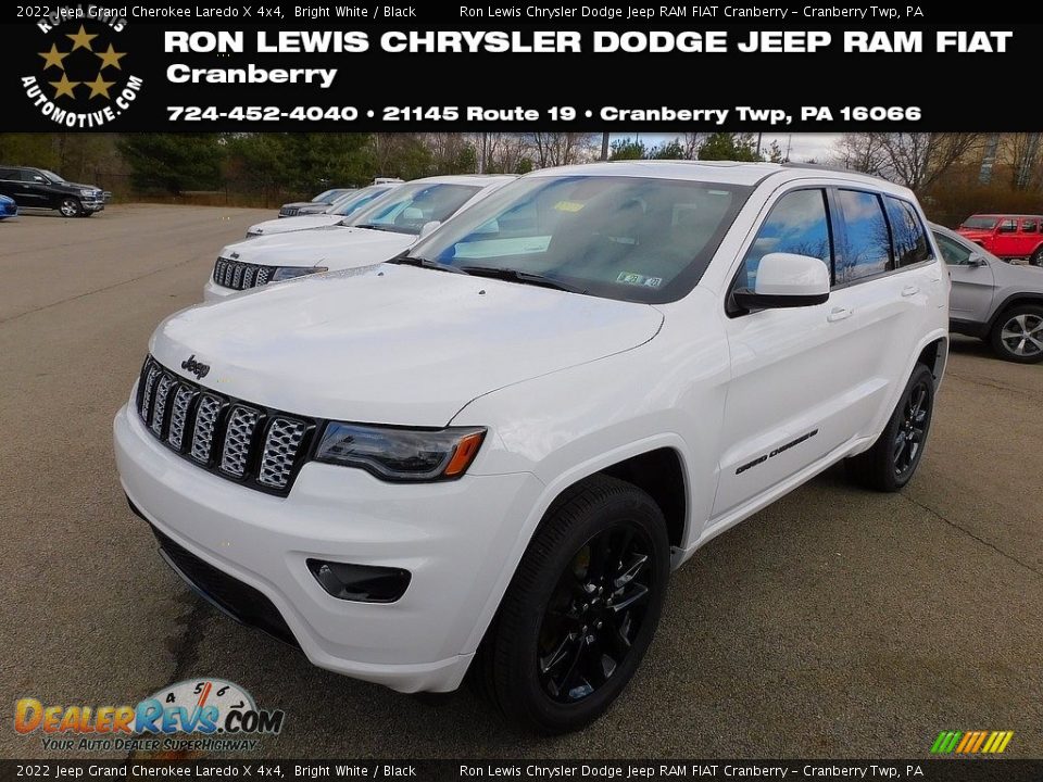 2022 Jeep Grand Cherokee Laredo X 4x4 Bright White / Black Photo #1