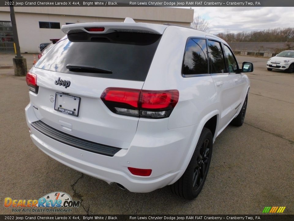 2022 Jeep Grand Cherokee Laredo X 4x4 Bright White / Black Photo #5