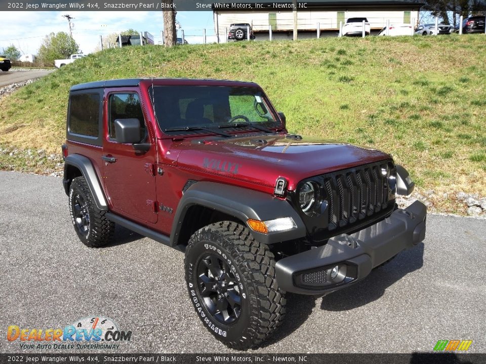 Front 3/4 View of 2022 Jeep Wrangler Willys 4x4 Photo #4