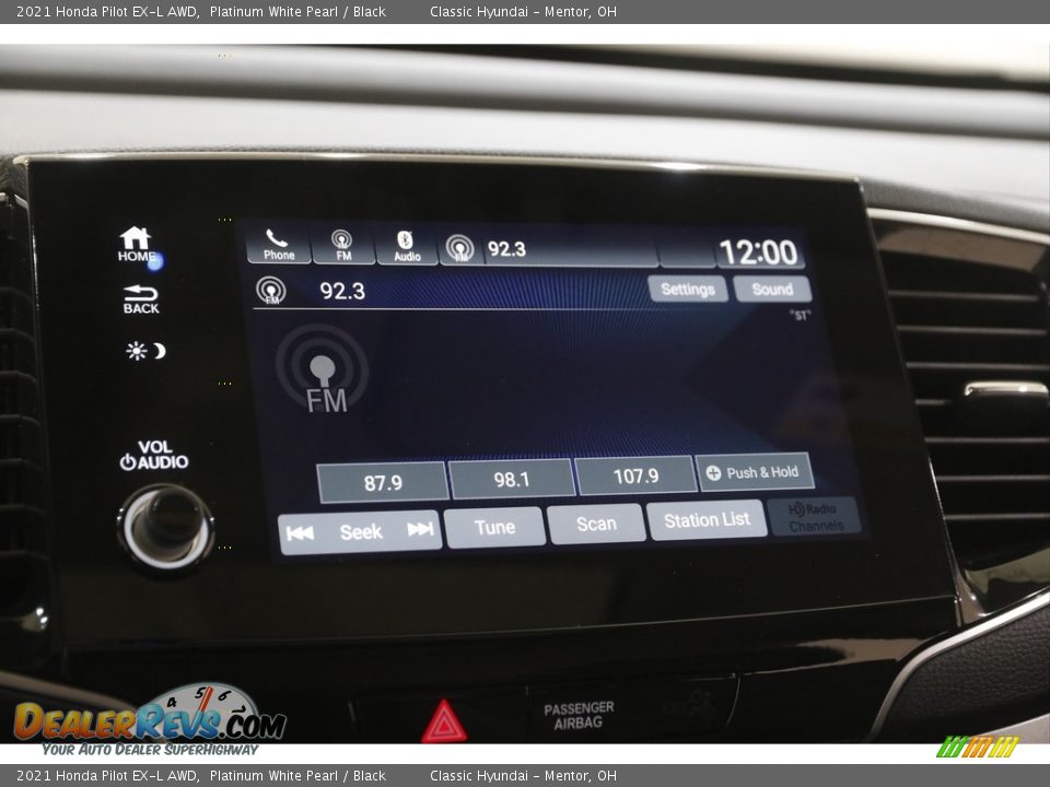 Audio System of 2021 Honda Pilot EX-L AWD Photo #10