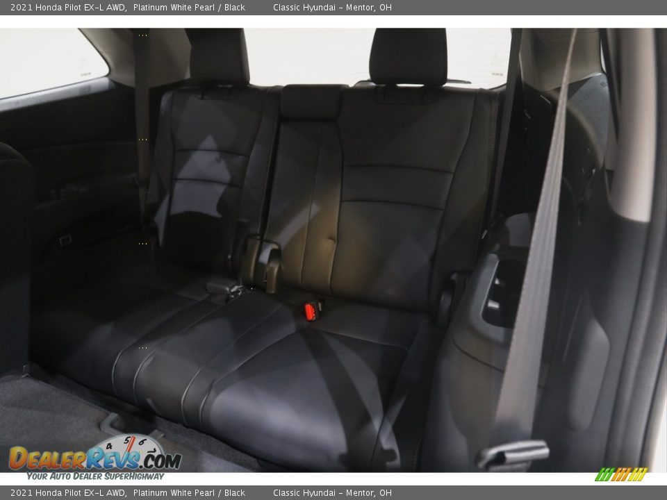 2021 Honda Pilot EX-L AWD Platinum White Pearl / Black Photo #18