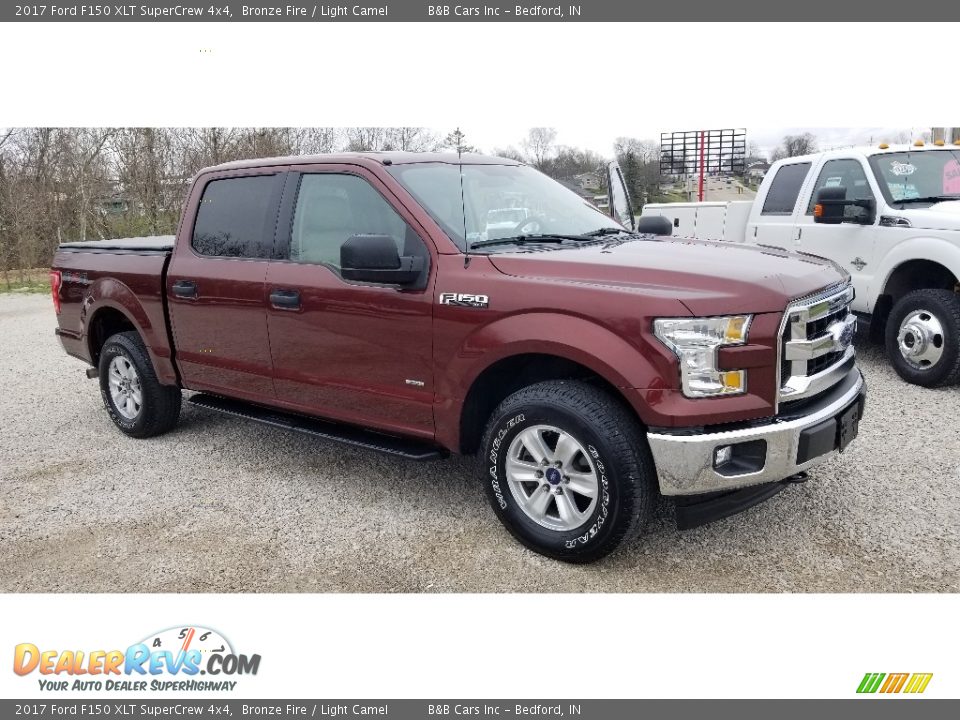 2017 Ford F150 XLT SuperCrew 4x4 Bronze Fire / Light Camel Photo #25