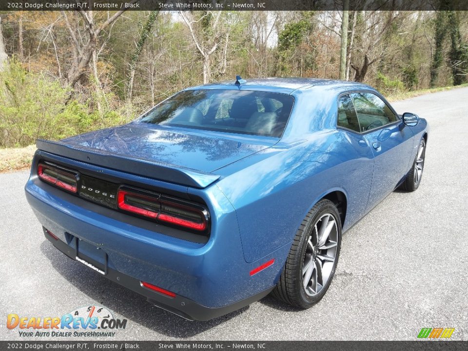 2022 Dodge Challenger R/T Frostbite / Black Photo #6