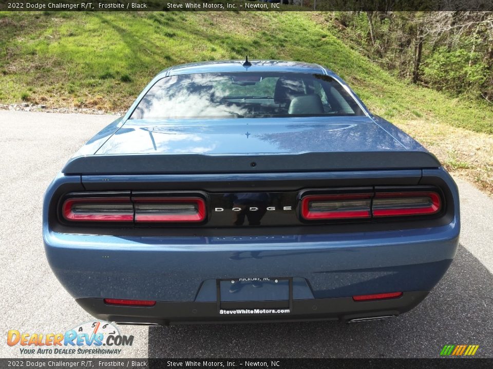 2022 Dodge Challenger R/T Frostbite / Black Photo #7