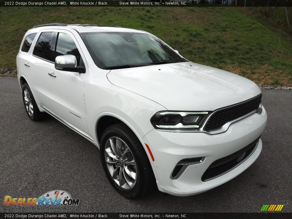 Front 3/4 View of 2022 Dodge Durango Citadel AWD Photo #4