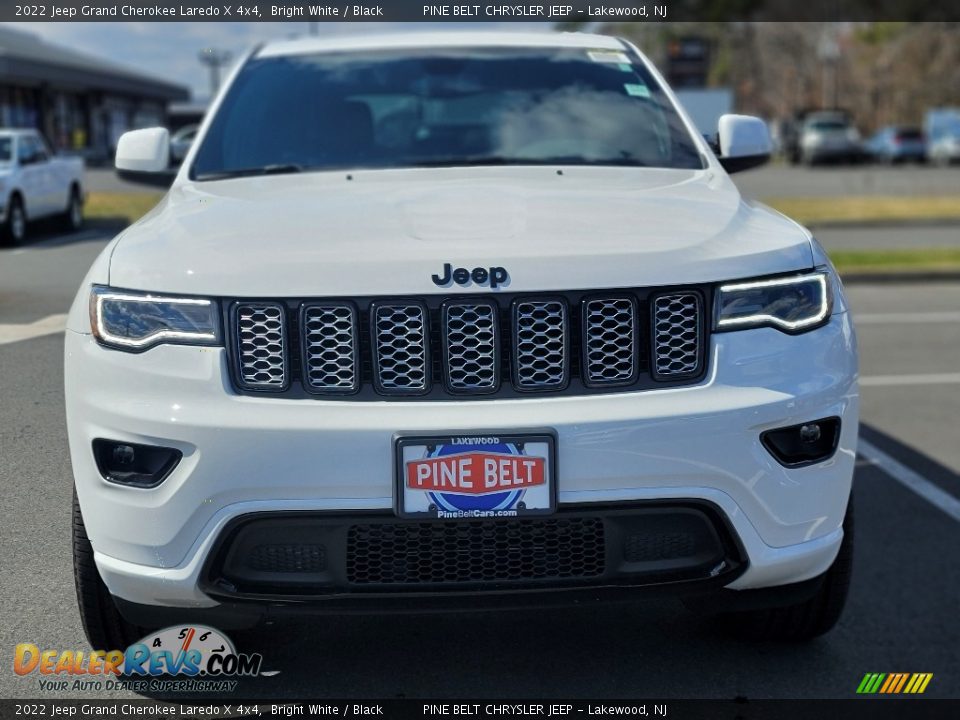 2022 Jeep Grand Cherokee Laredo X 4x4 Bright White / Black Photo #2