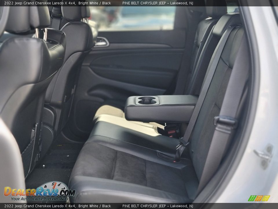 2022 Jeep Grand Cherokee Laredo X 4x4 Bright White / Black Photo #6