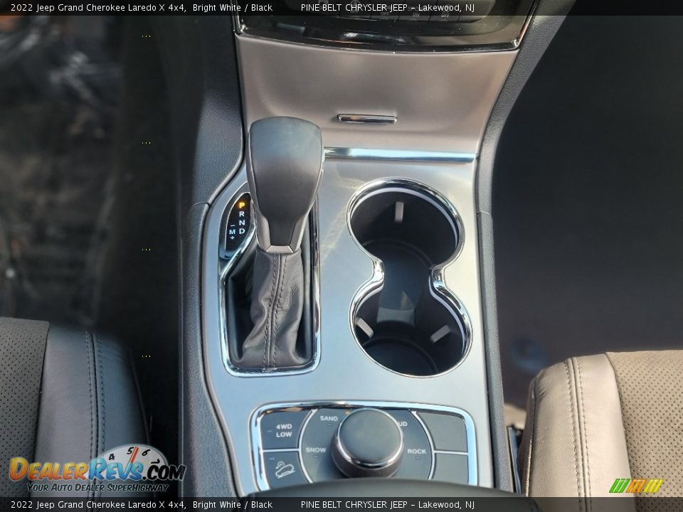 2022 Jeep Grand Cherokee Laredo X 4x4 Bright White / Black Photo #8