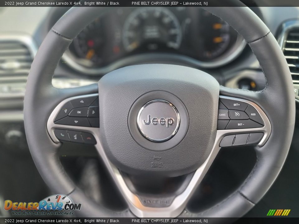 2022 Jeep Grand Cherokee Laredo X 4x4 Bright White / Black Photo #9