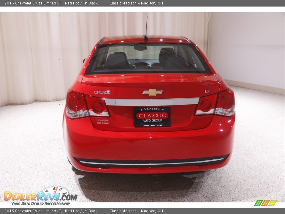 2016 Chevrolet Cruze Limited LT Red Hot / Jet Black Photo #16